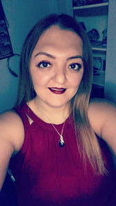 Meet your Posher, Leticia